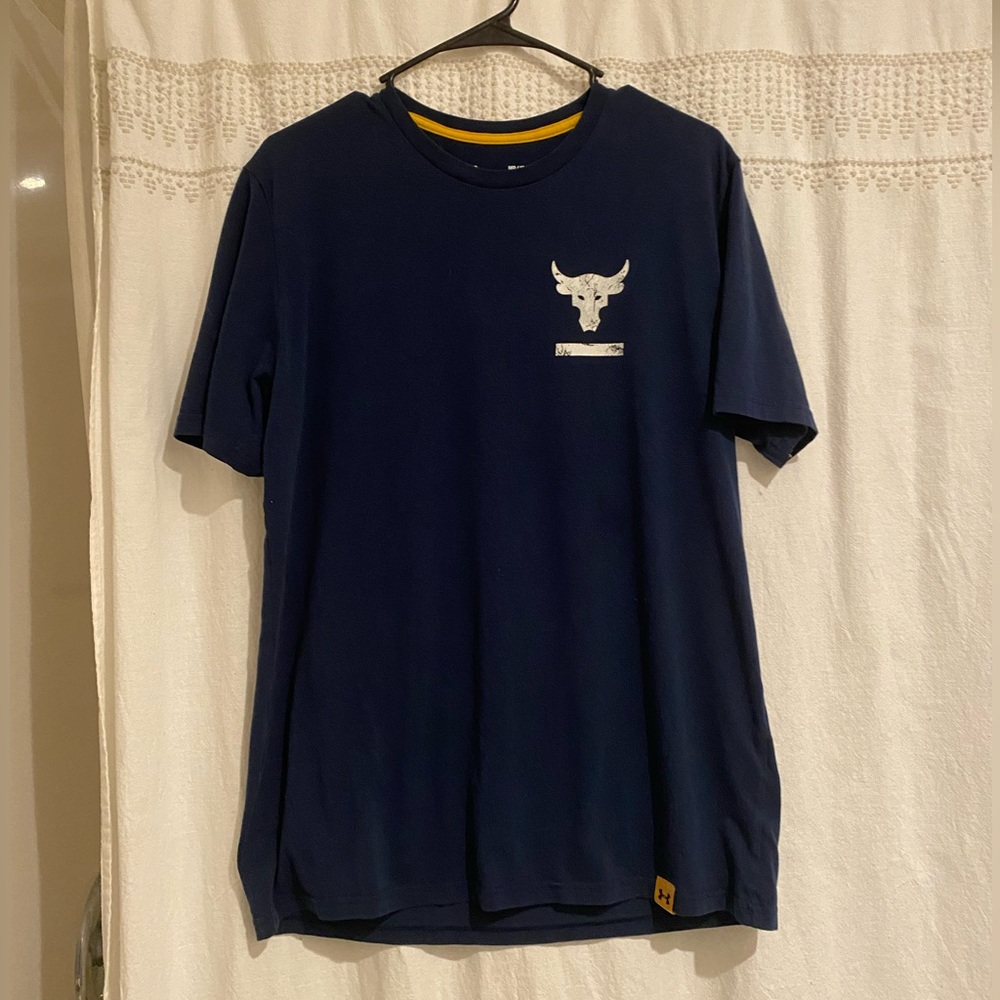 Men’s medium, navy blue Project Rock Under Armour short sleeve T-shirt.